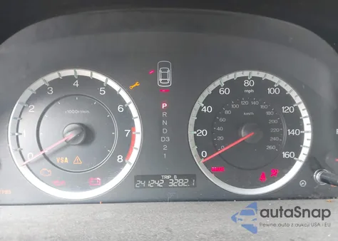 2010 Honda Accord 2.4 Lx z USA, uszkodzony, nr VIN 1HGCP2F36AA074929